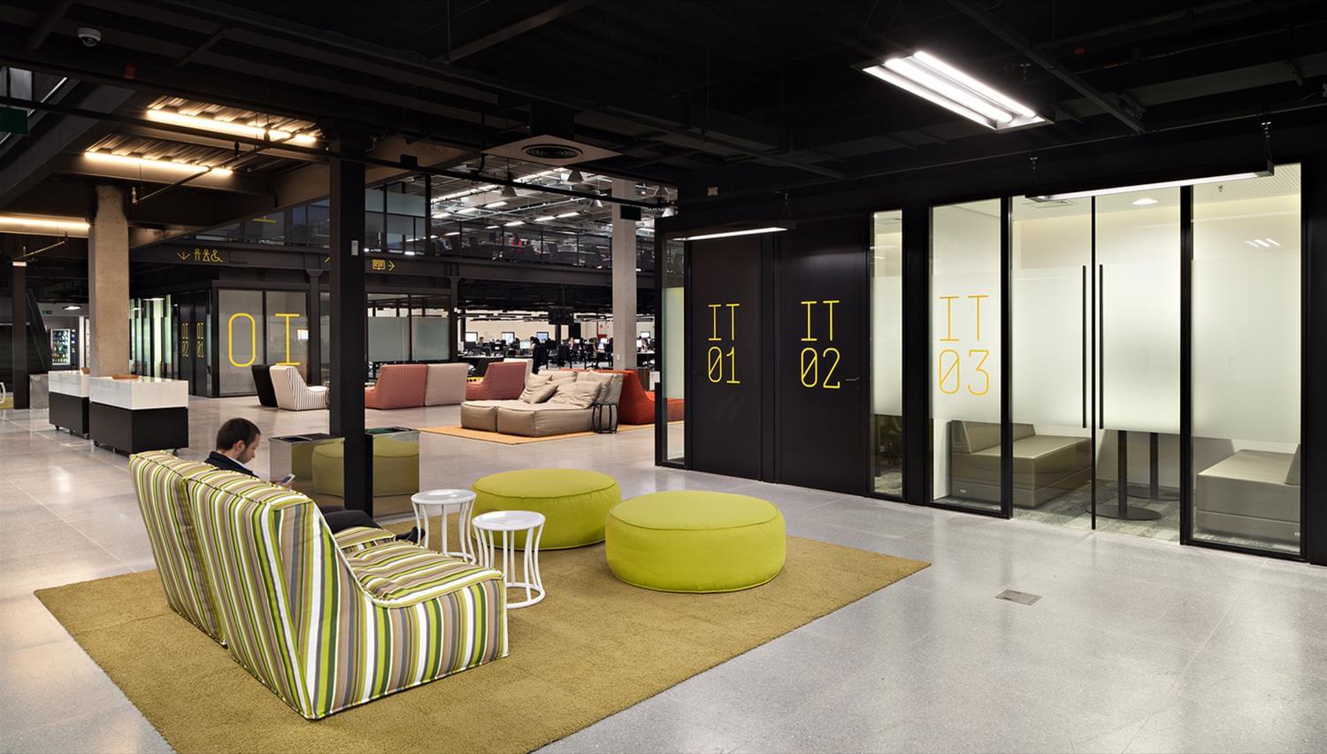 巴西 Mercado Livre 新总部 | 绿色环保与高效互动的办公空间-13