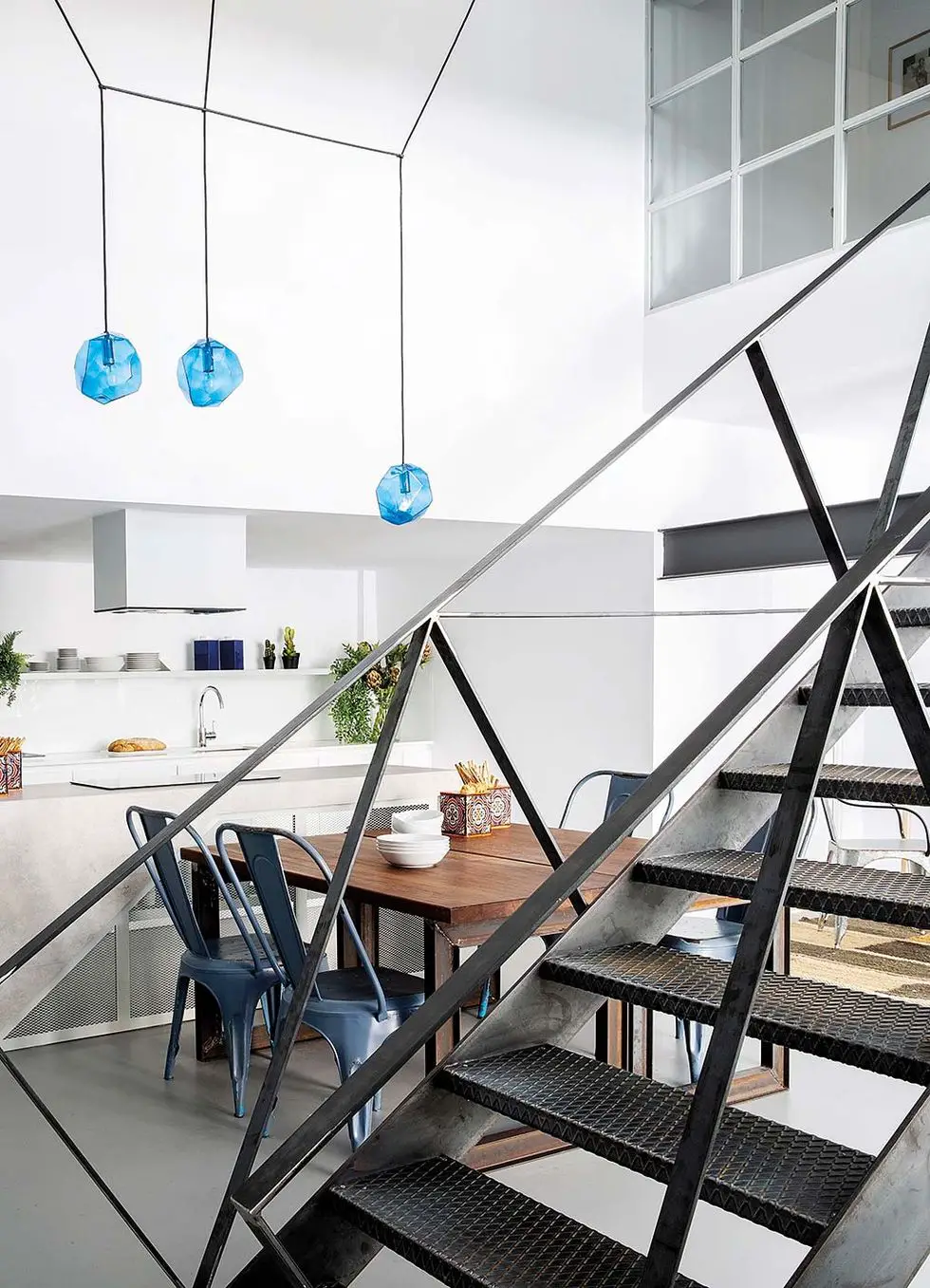 马德里中心复古阁楼，工业风与艺术完美结合-9