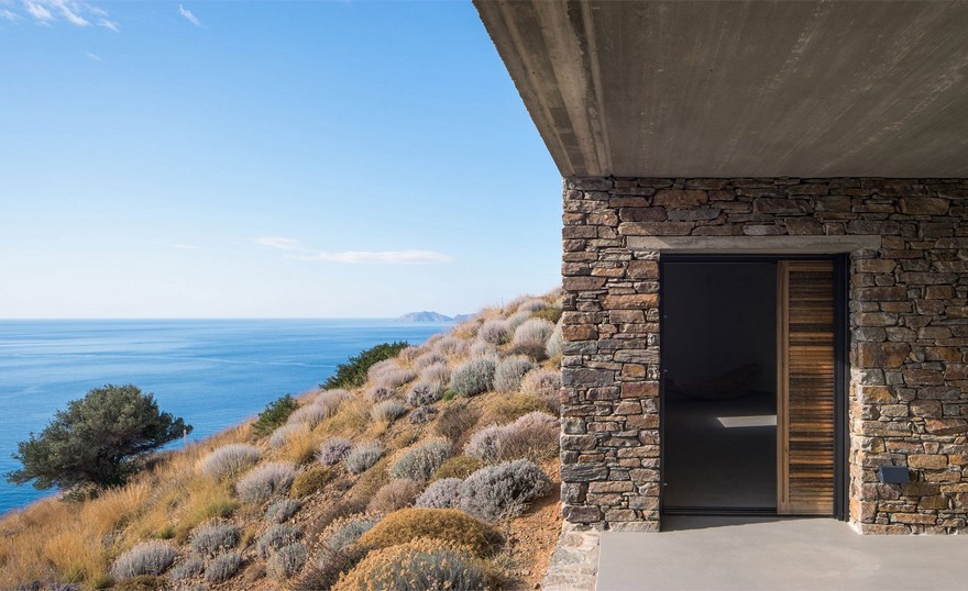 Ring House is an Oasis in a Beautiful But Very Demanding Environment-12