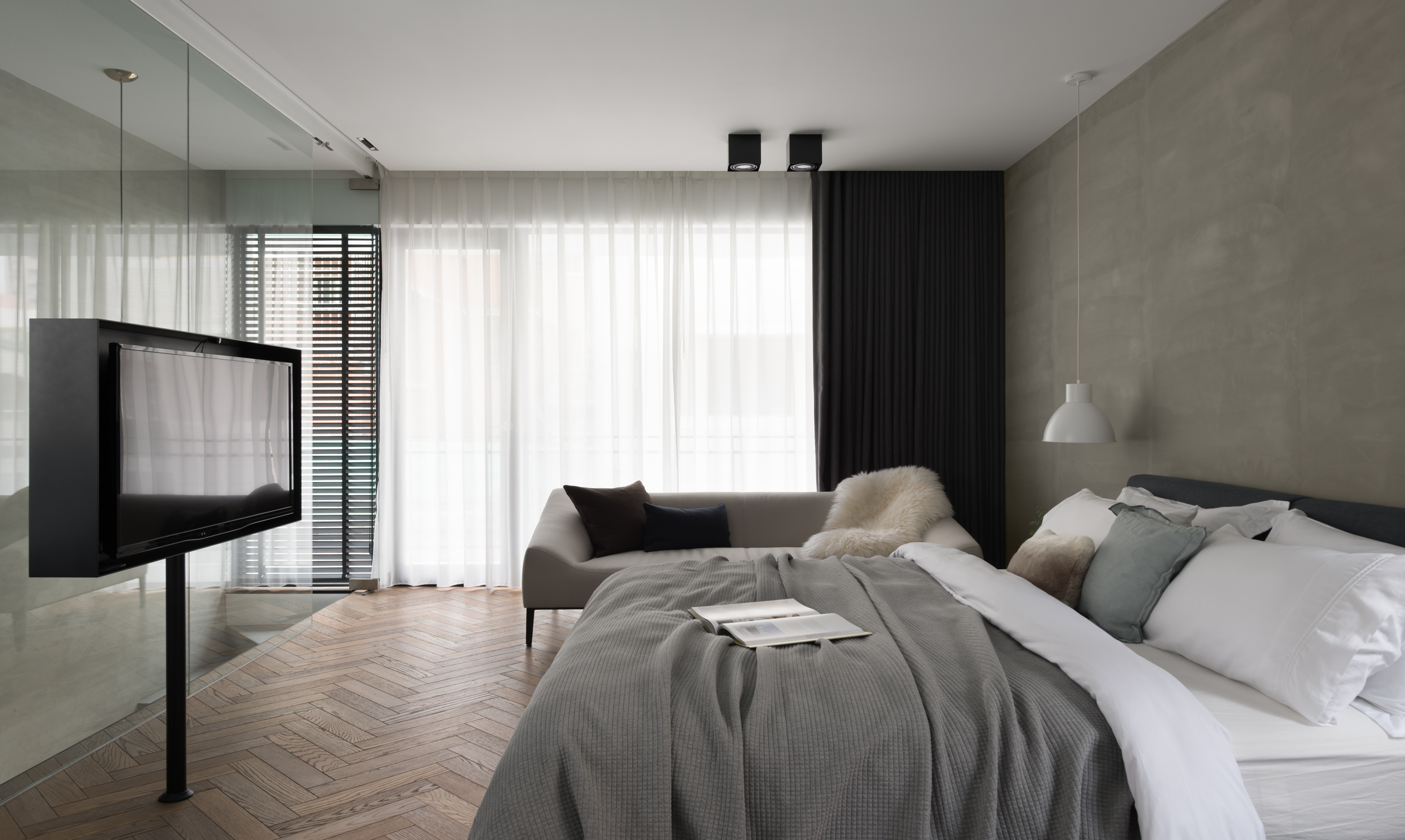 融合工作与生活的现代私人住宅设计-11