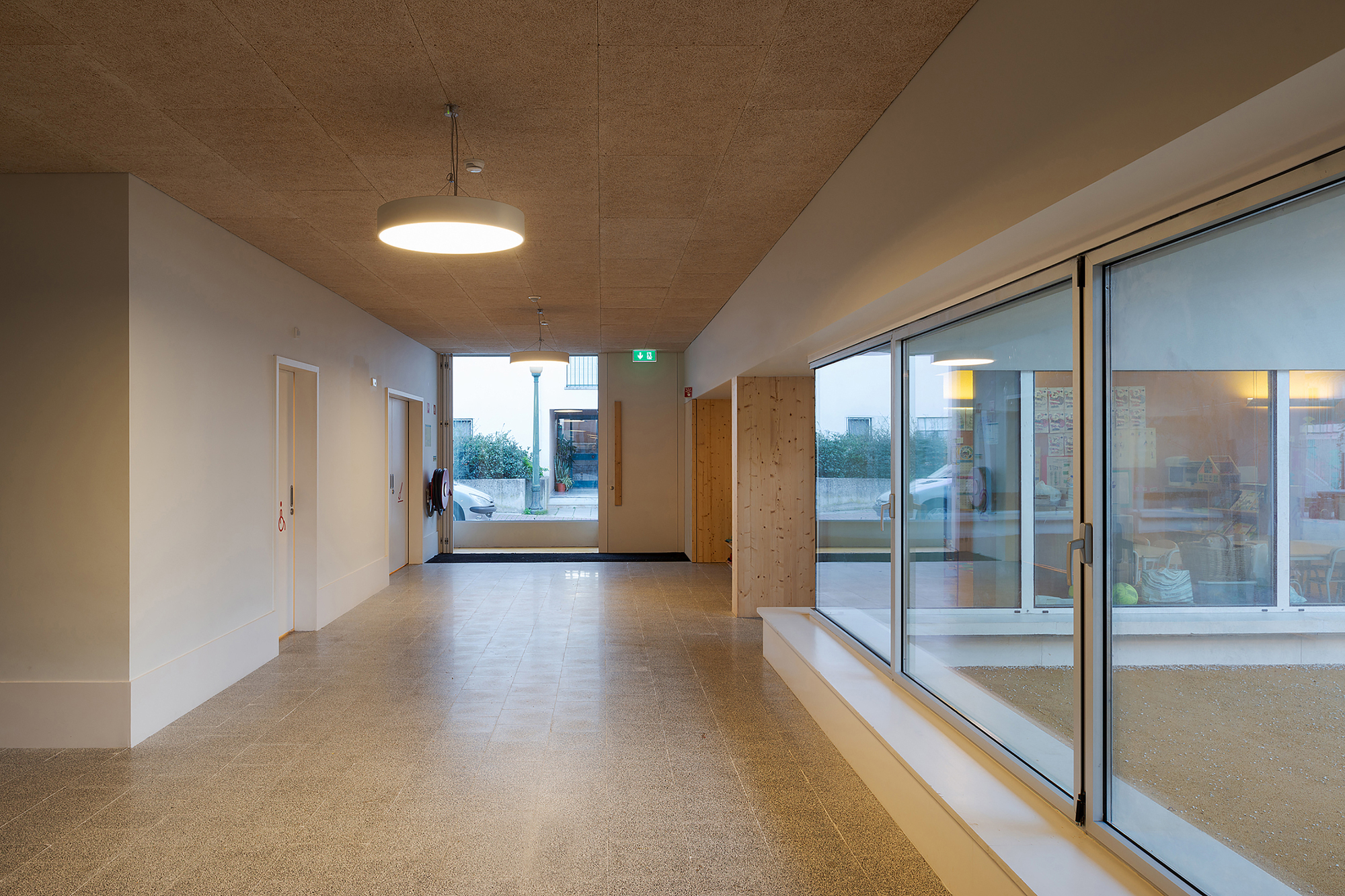 Caselas School and Kindergarten / Site Specific Arquitectura + Patrícia Marques e Paulo Costa-28