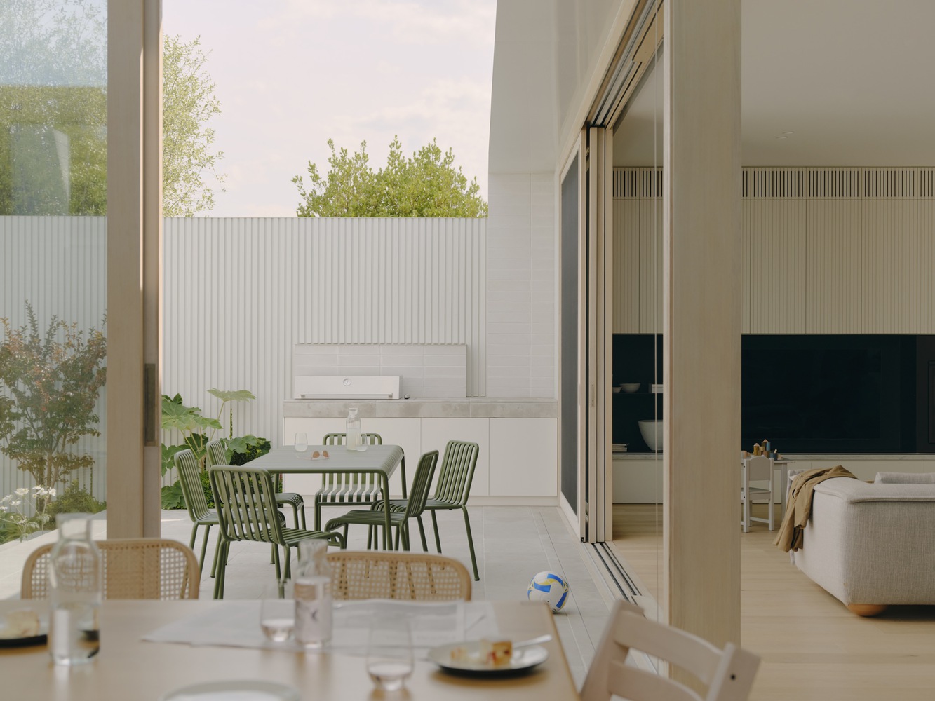 温润和谐的混合风格住宅 · Wheatland House-4