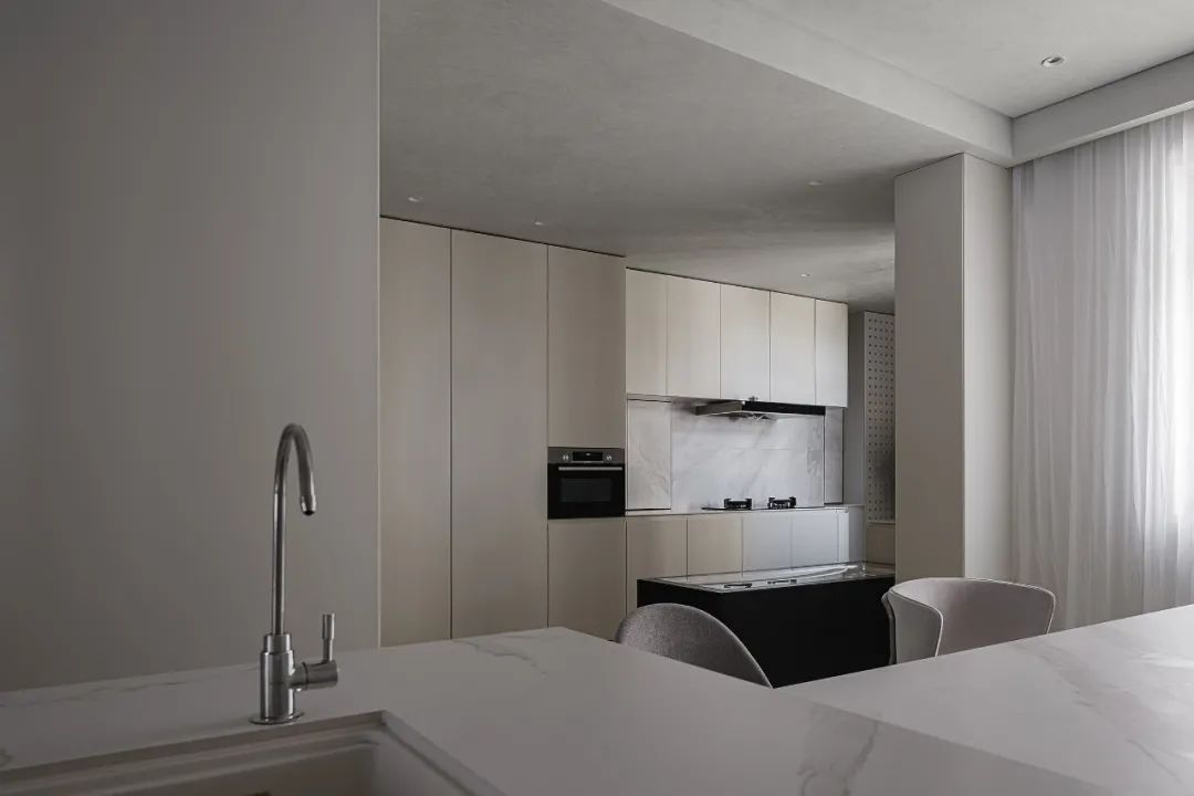 鄂尔多斯绿洲 · 自由环形动线串联生活区域丨中国鄂尔多斯丨尔我空间设计研究室-45