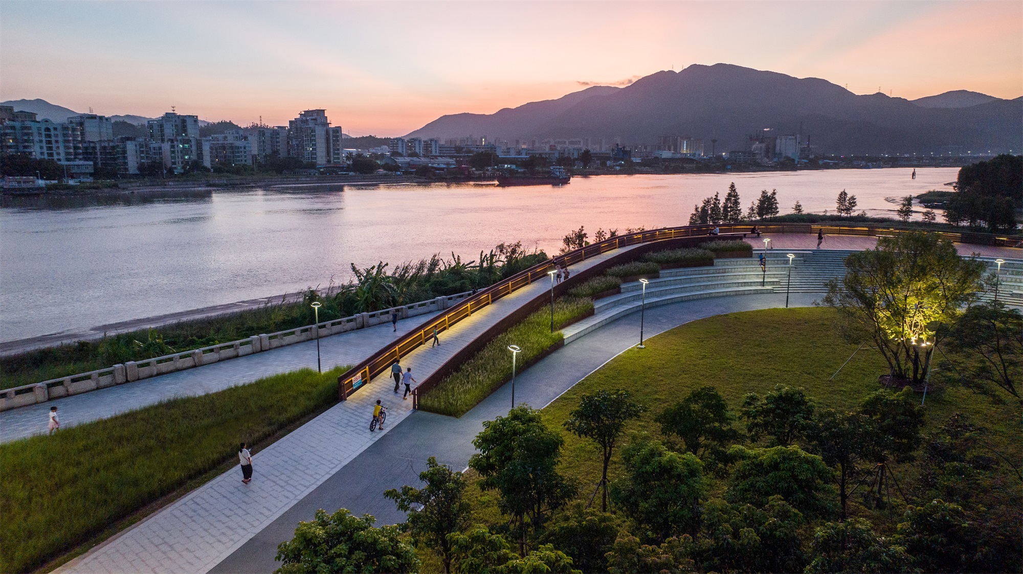 珠海东堤路滨河景观工程(宁海段)景观方案设计丨中国珠海丨广东科美都市景观规划有限公司-44