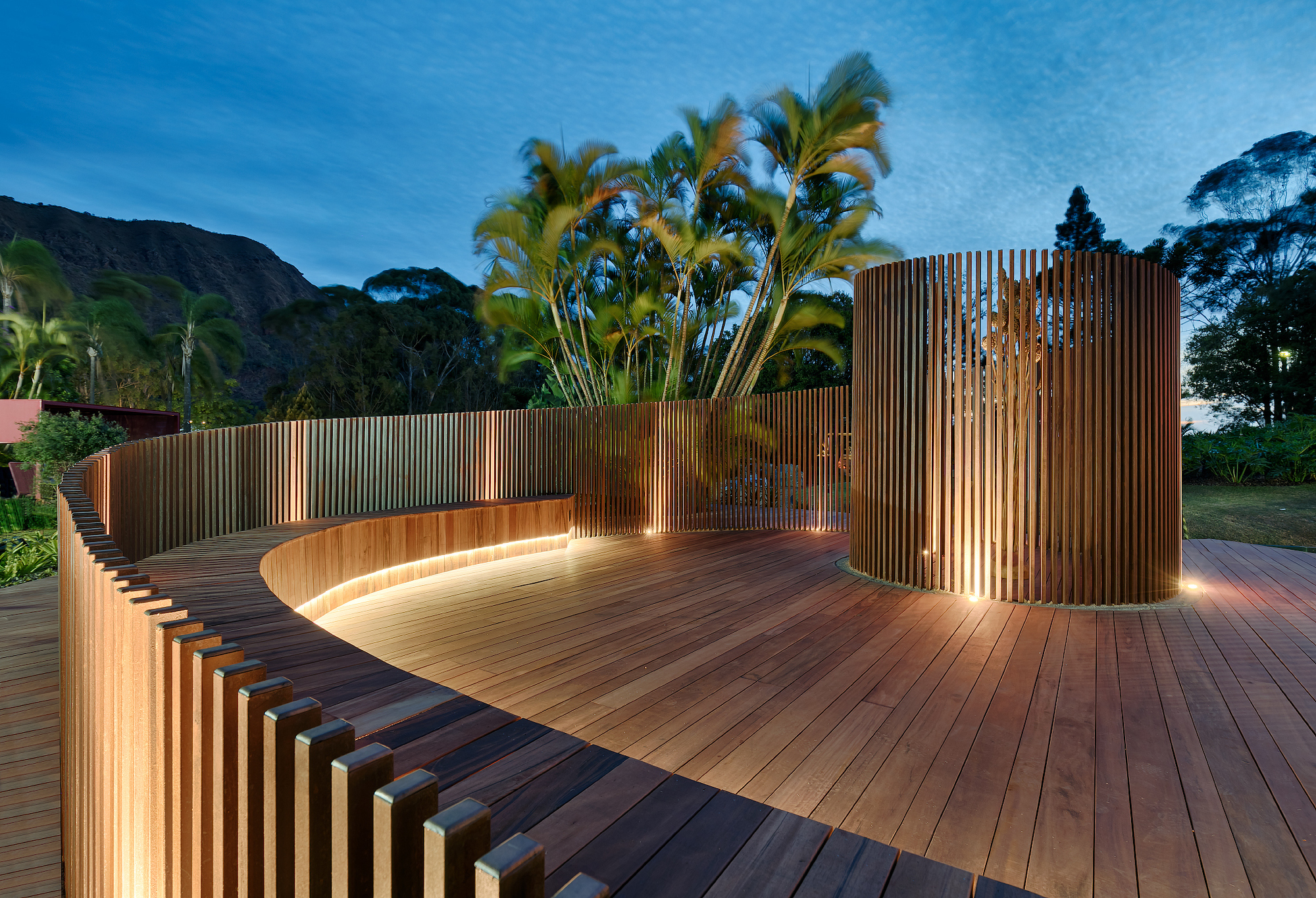 巴西青年建筑师打造“OCA”冥想空间,致敬自然与本土文化-7