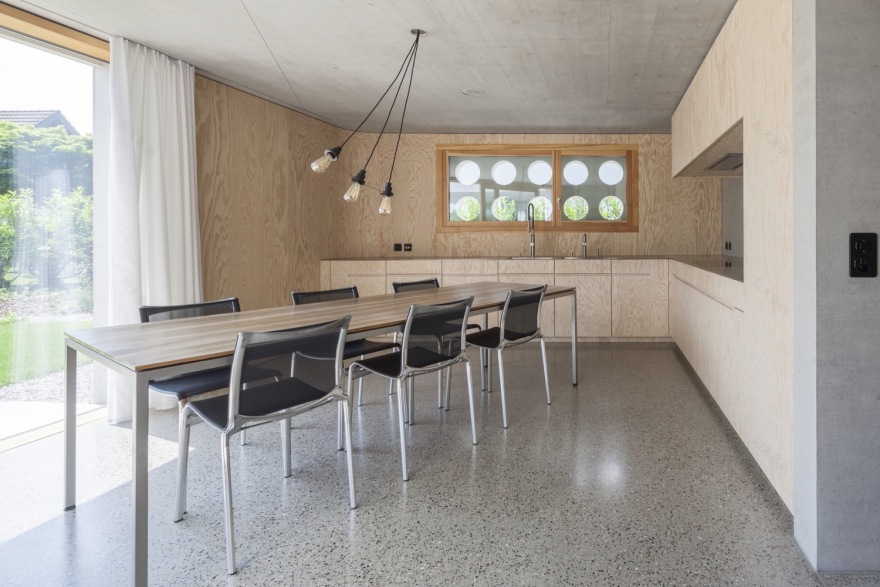 瑞士 Neuhofweg 住宅 | 混凝土与光影的雕塑艺术-8