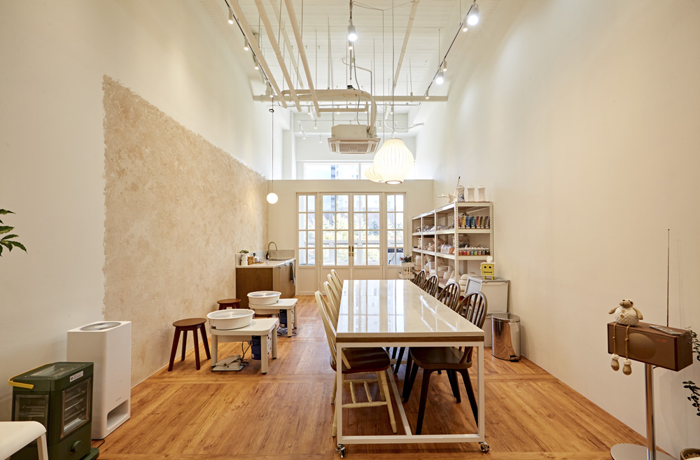 14 坪温暖氛围的陶瓷工作室设计-6