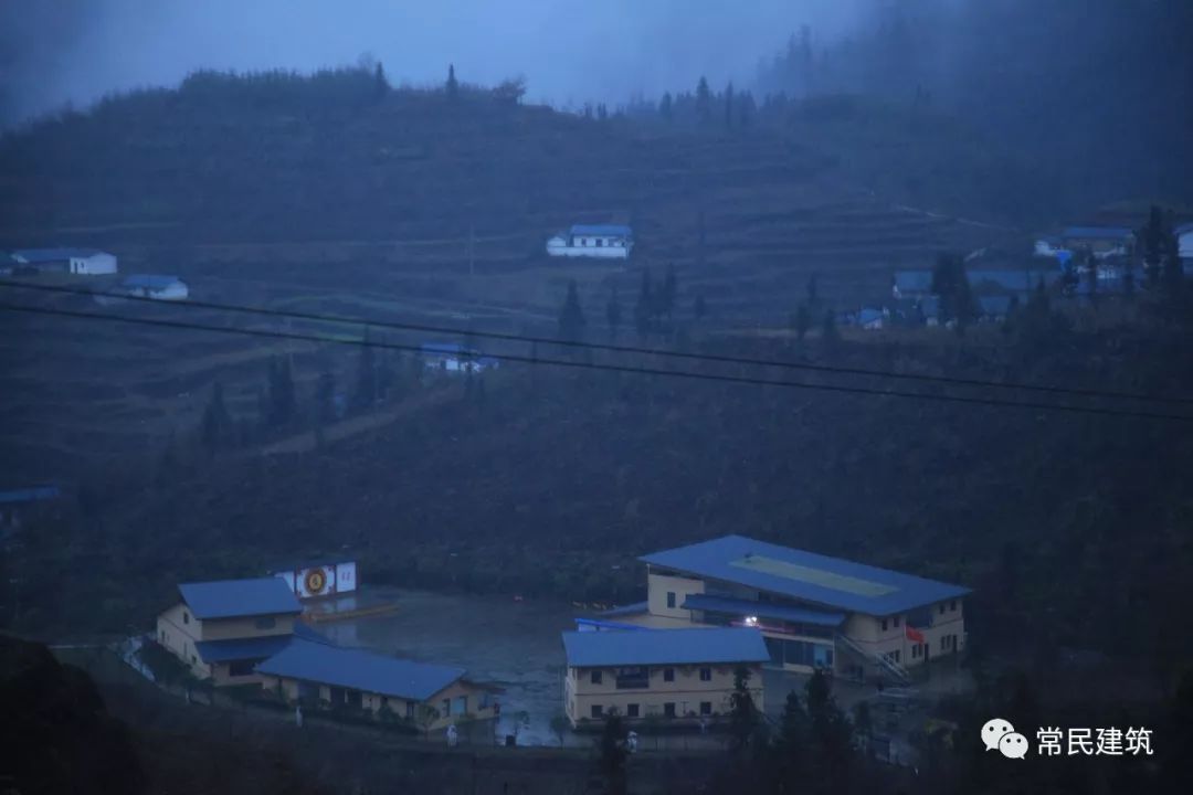 大凉山彝族新村落的"文曲"幼儿园-66