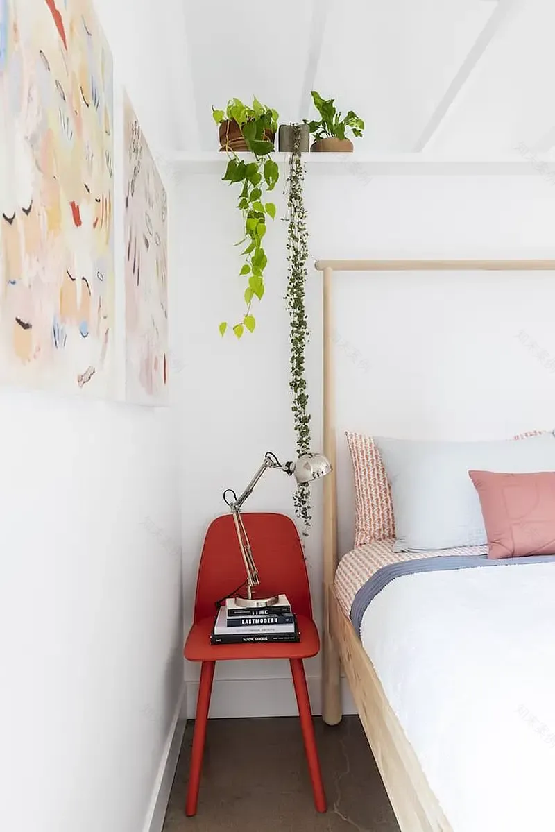 旧车库变明亮客房,Dyer Studio 设计魅力四溢-6