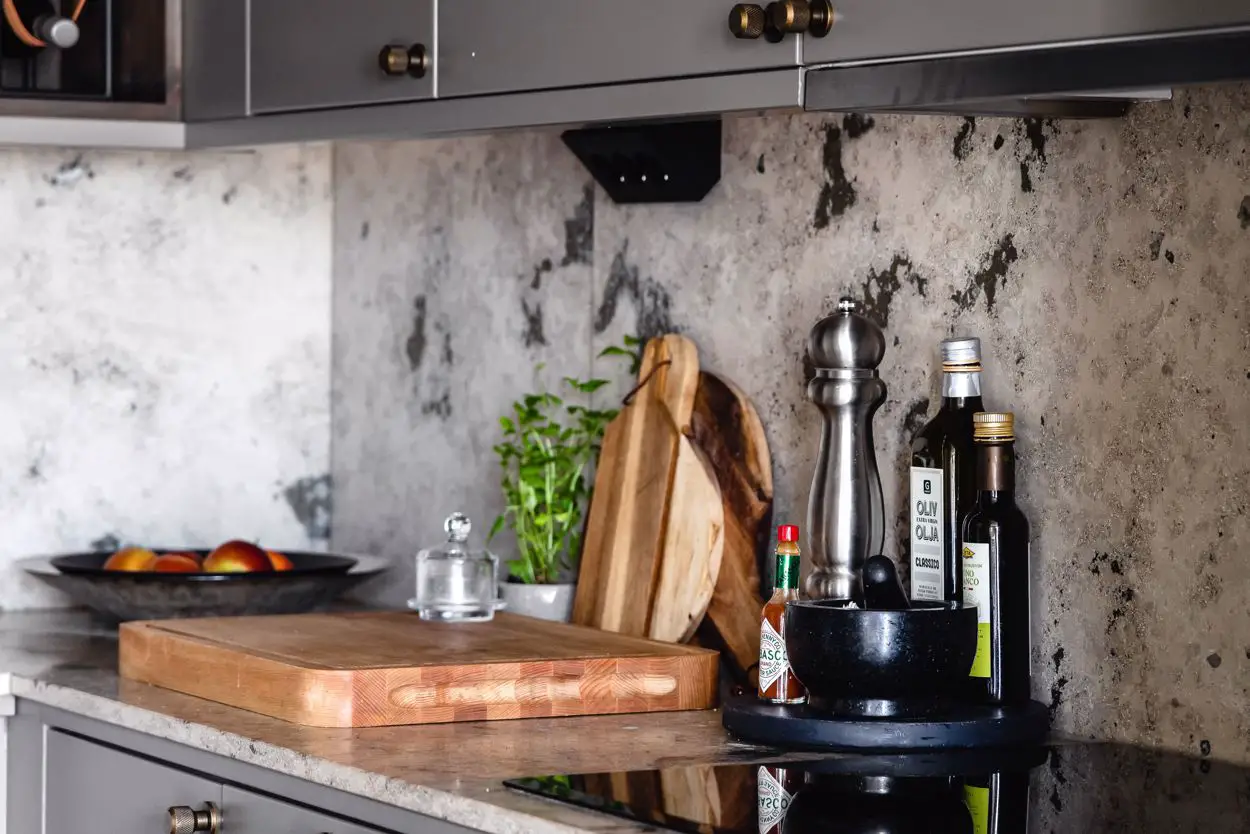 时尚玻璃墙 | 54m2 紧凑两居室的亮点设计-11