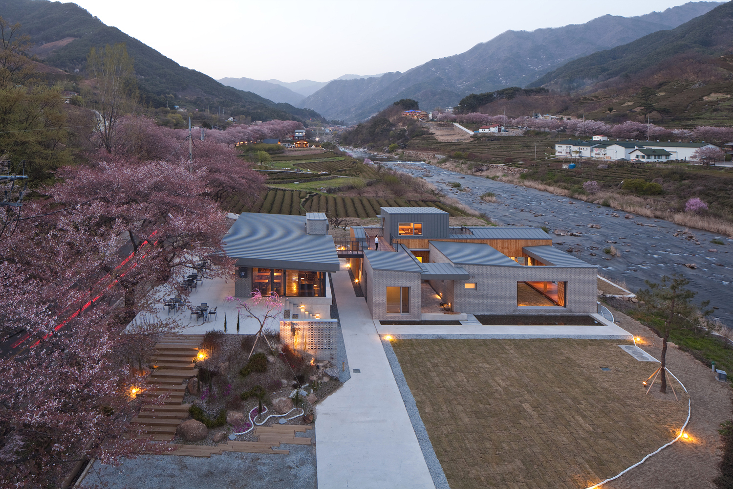 双庭院之居,赏四季山景-76