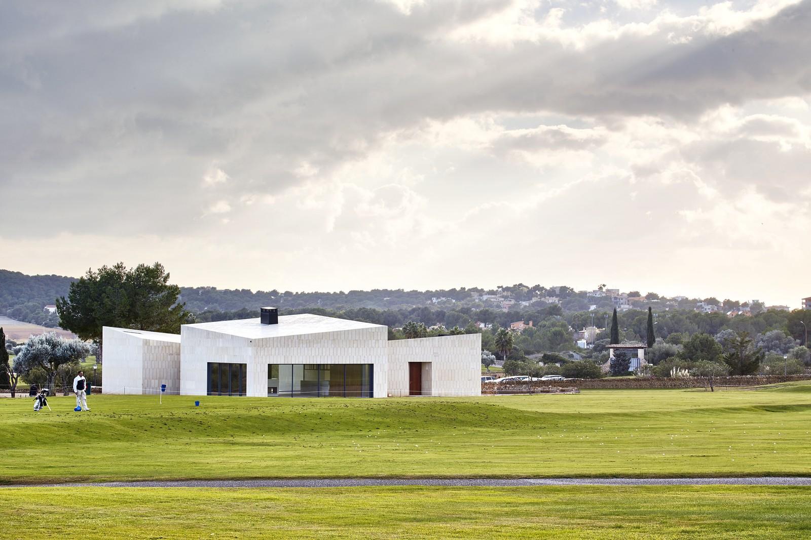 极简风格高尔夫俱乐部设计丨GRAS 设计工作室-5