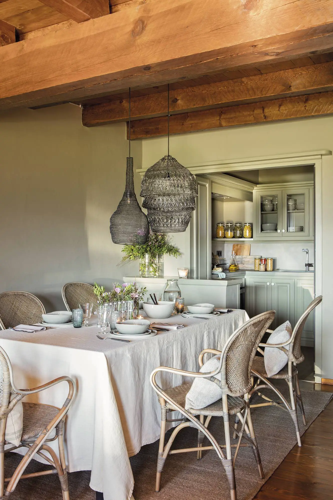 绿色自然的乡村小木屋设计-4