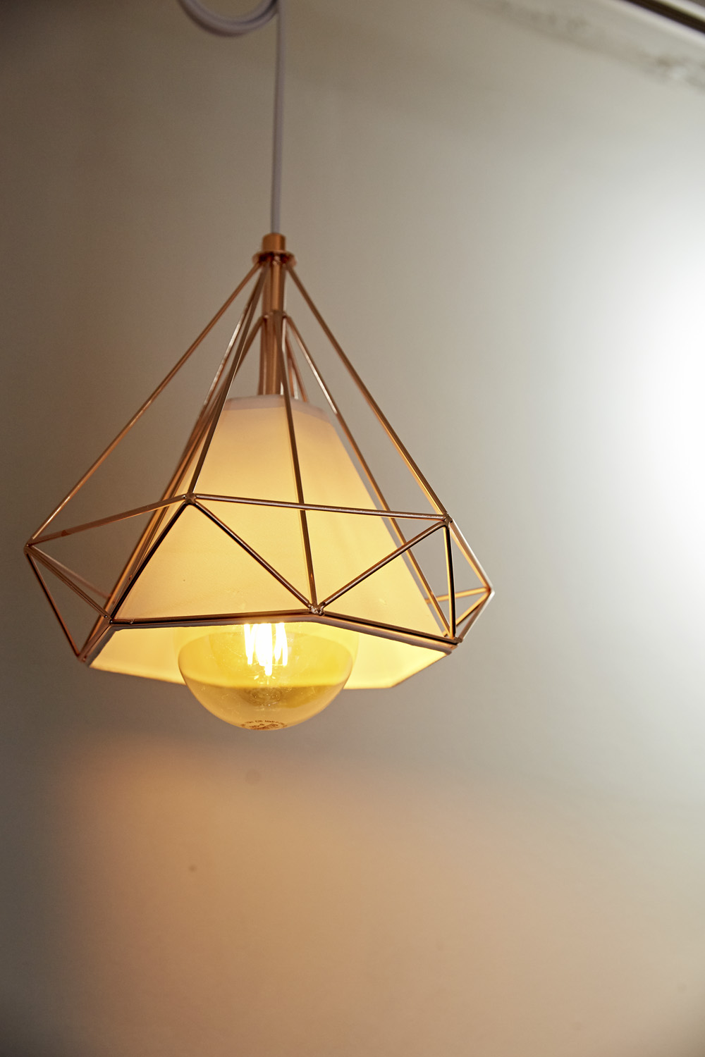 极简 7 坪商店装修，素雅白色诠释精致生活-12