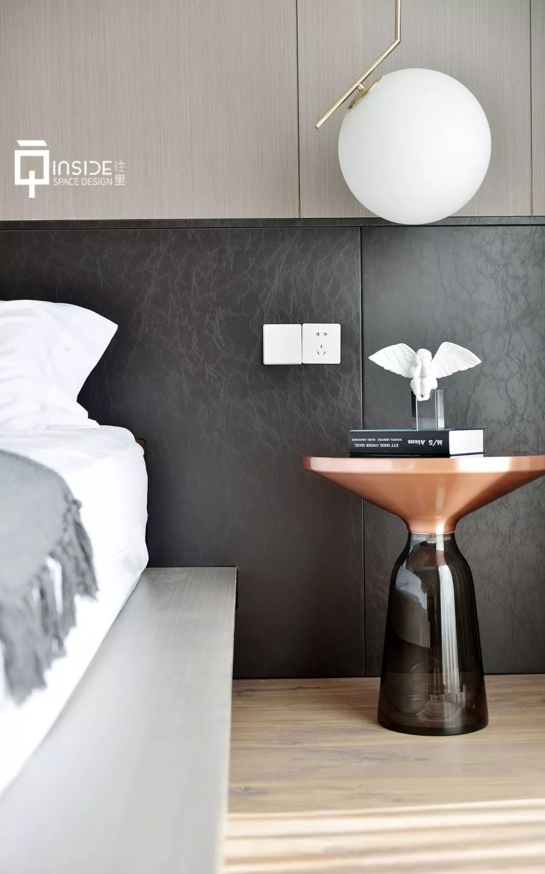 简约美学与多功能空间的完美结合-38