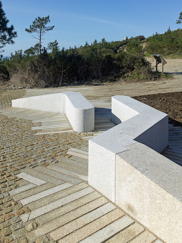 西班牙里韦拉“佩德拉达拉”观景点 | 自然与建筑的和谐融合-37