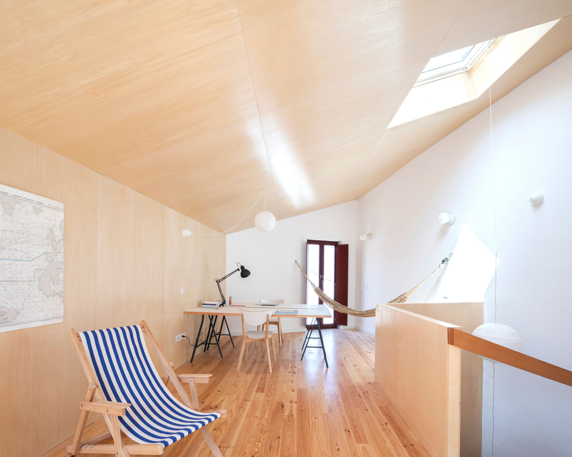 葡萄牙历史小镇中的跨洋重建公寓-9