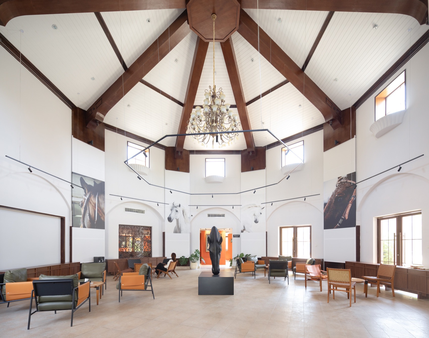 成都国际马术中心丨中国大兴丨四周建筑-15