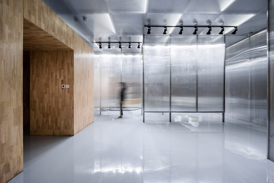 模糊的“墙”·杜雅汽车特效涂料系统陕西服务站空间设计-4