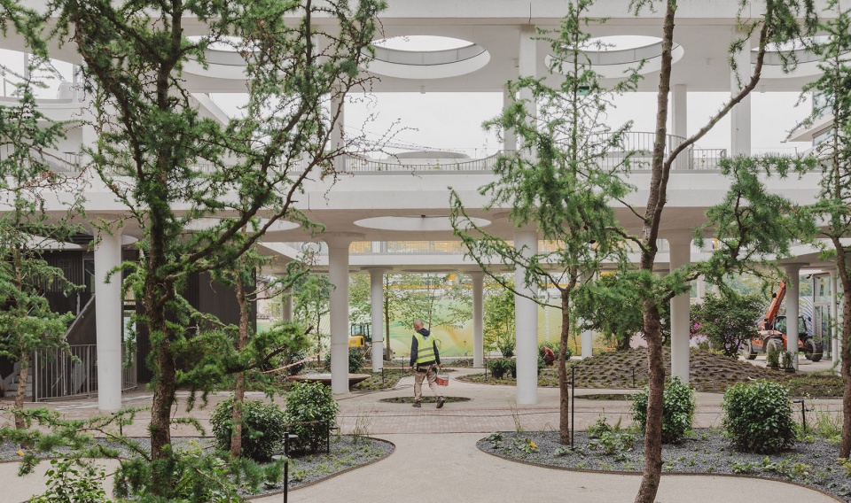 Towarowa 22多功能综合体办公楼-8