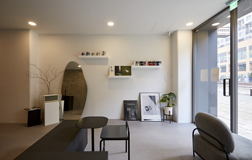 首尔 17 坪咖啡厅，打造温馨氛围的室内设计-6