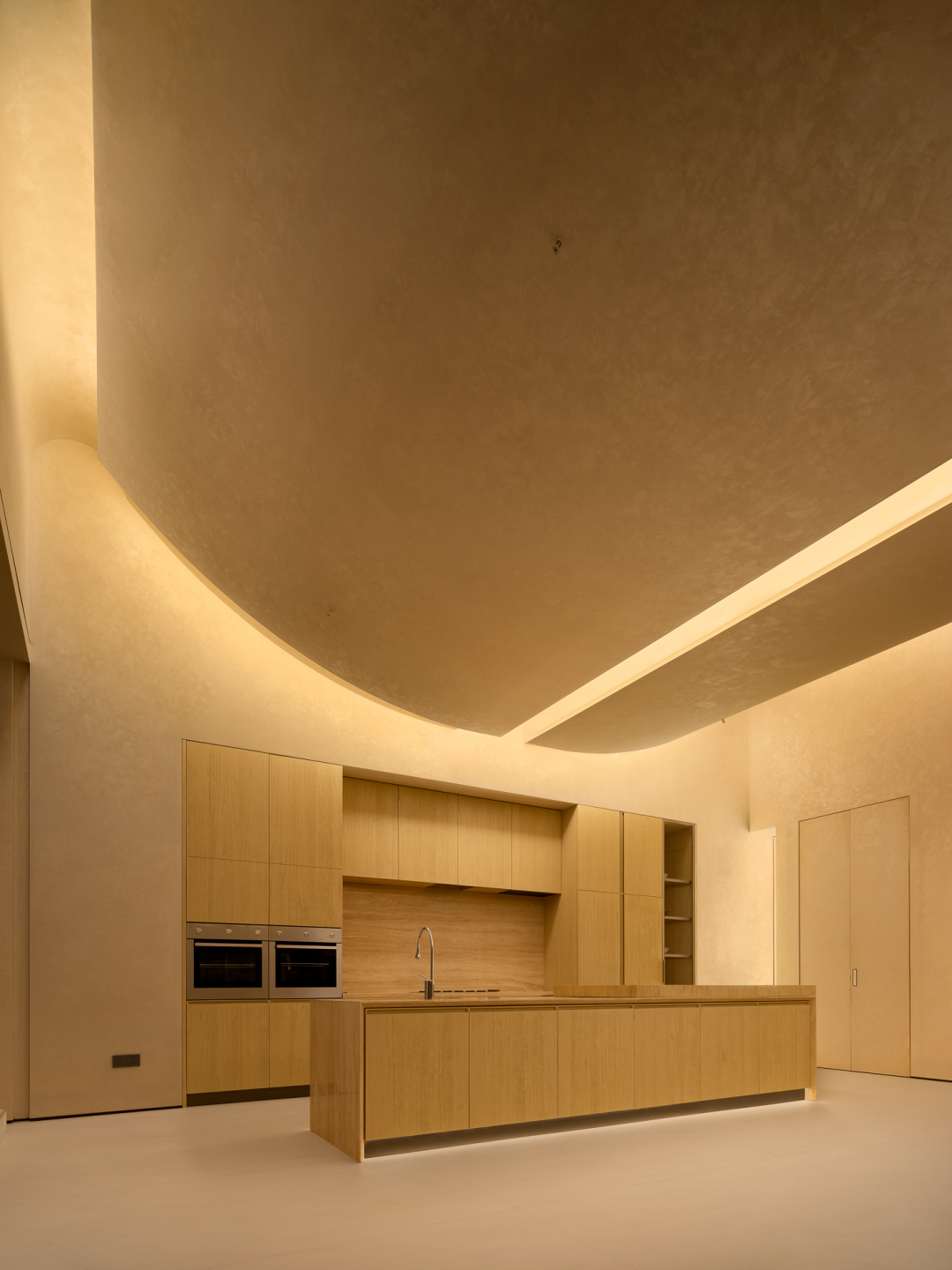 加拿大HV小管高压变频空气系统高迪家俱体验馆丨中国深圳丨迪笙设计-16