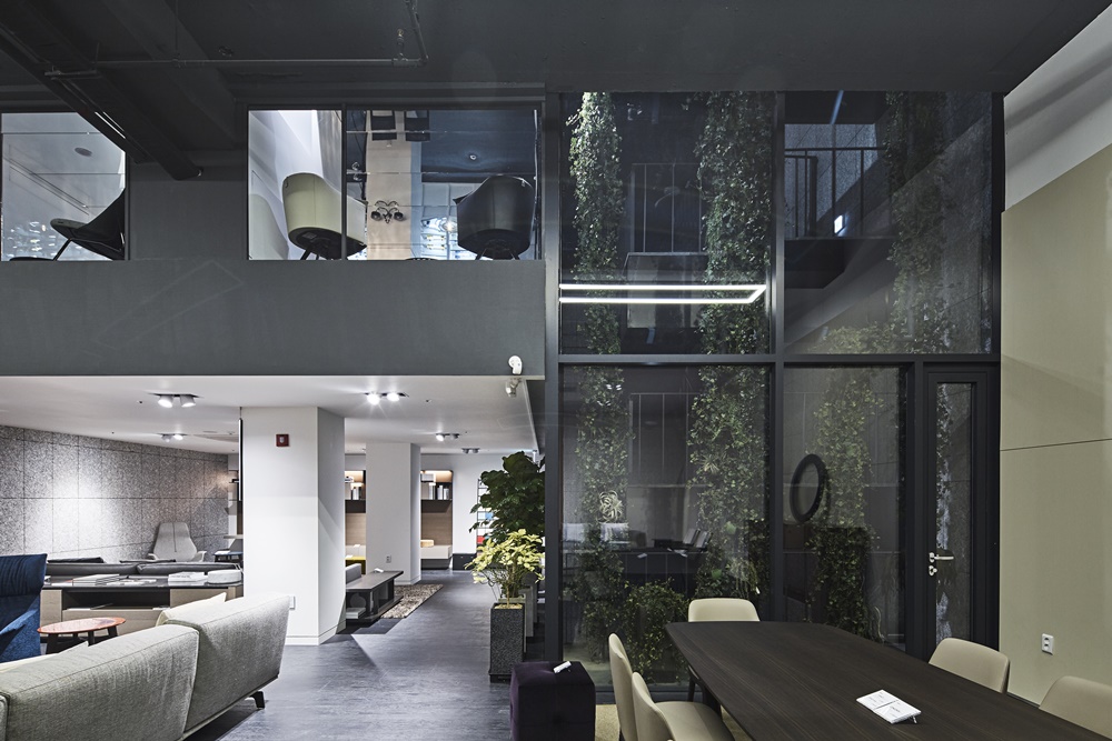 首尔家具街上的无窗展览中心-57