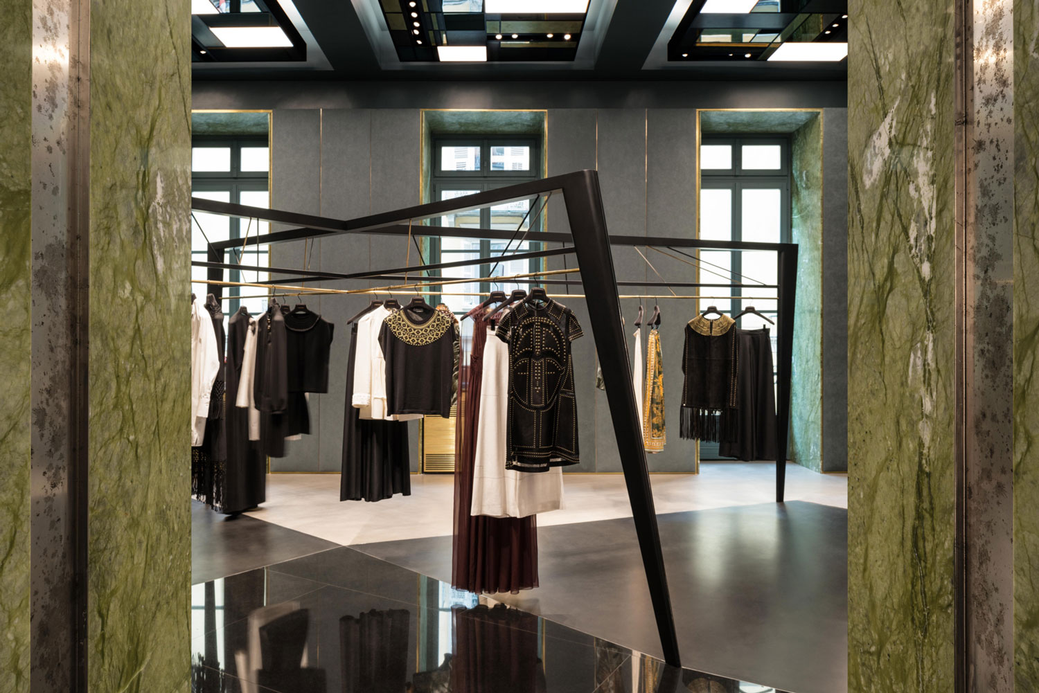 意大利都灵拉格朗日 12 号奢侈品精品店-22