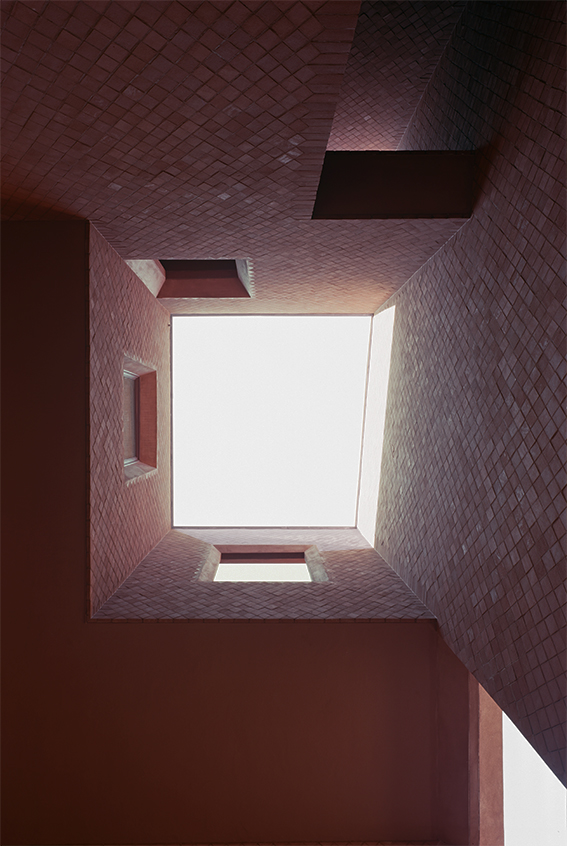 Z33 艺术馆 · 静谧之墙与城市对话-51