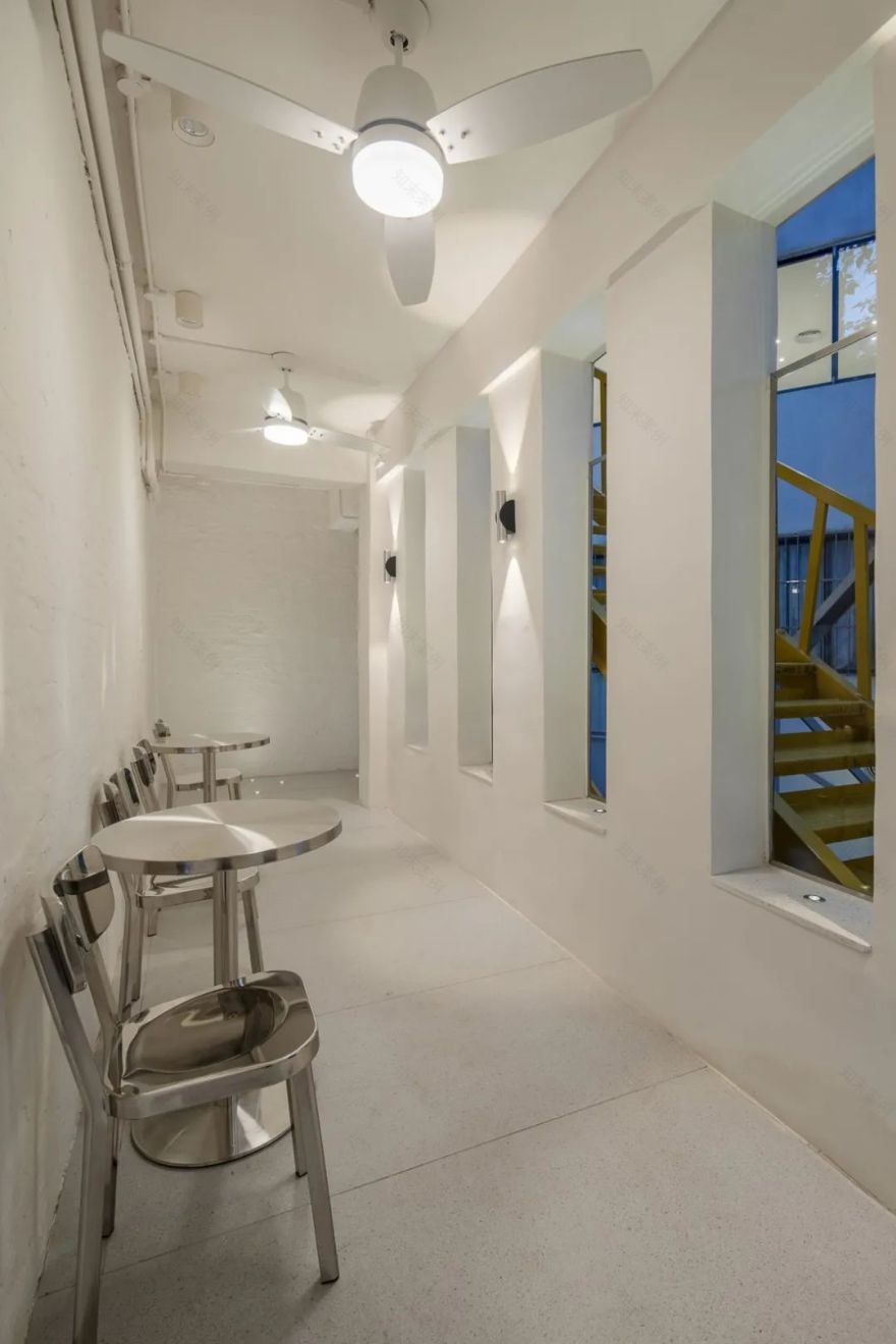 广州老楼蜕变时尚办公空间,设计师妙手化腐朽为神奇-87