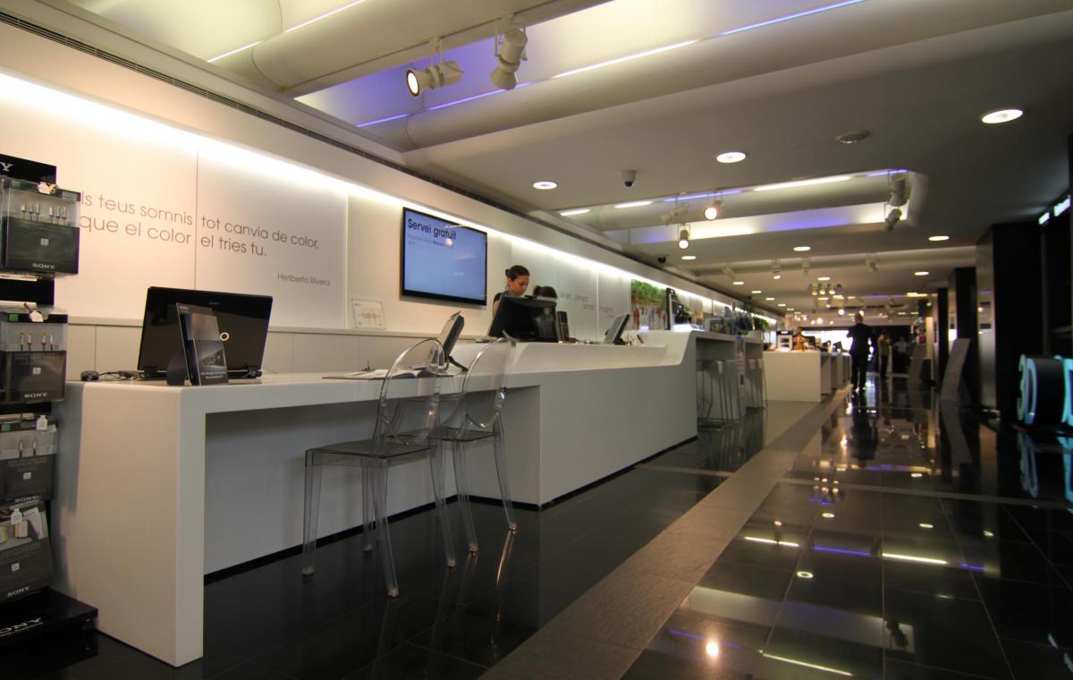Tienda Sony Style（巴塞罗那索尼门店）丨西班牙巴塞罗那丨estudio vilablanch-10