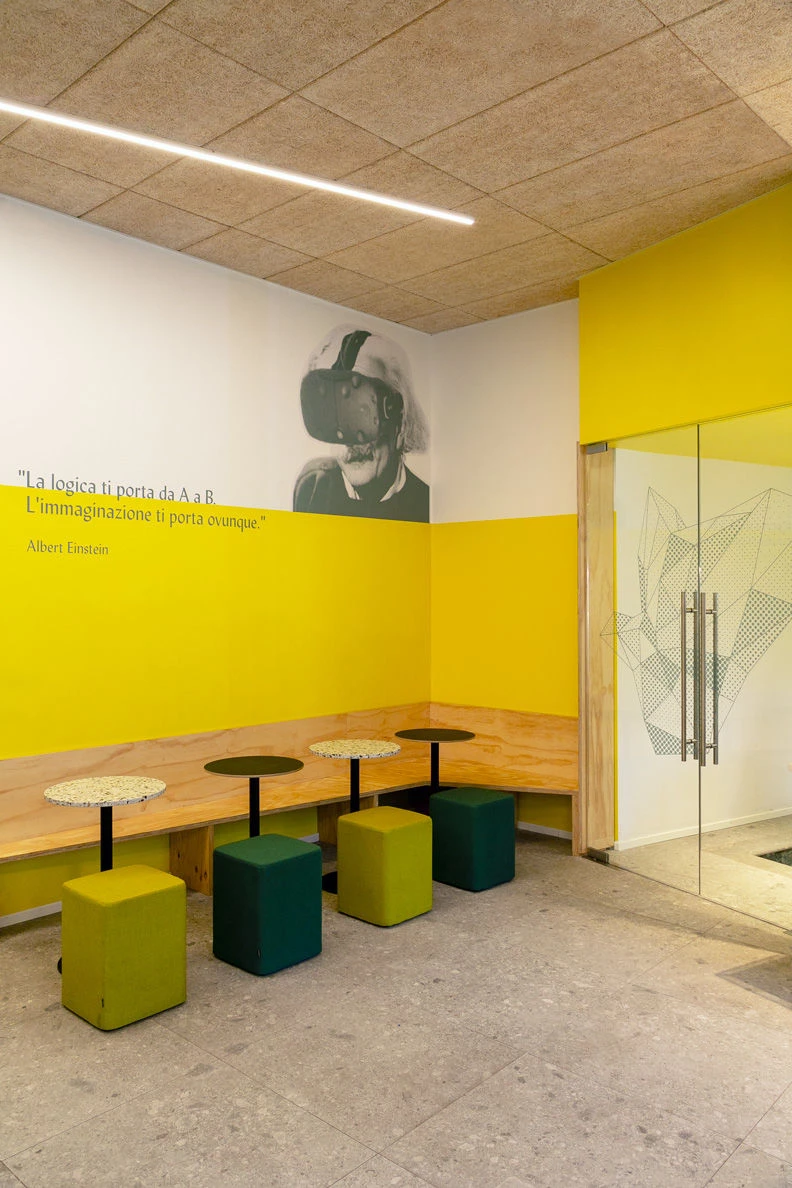 流动空间 · 米兰多功能咖啡书店-14