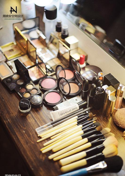 李公堤周周彩妆店-64