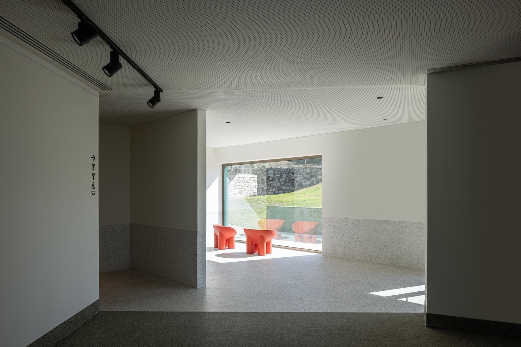 文化中心丨葡萄牙丨Galeria Gabinete-30