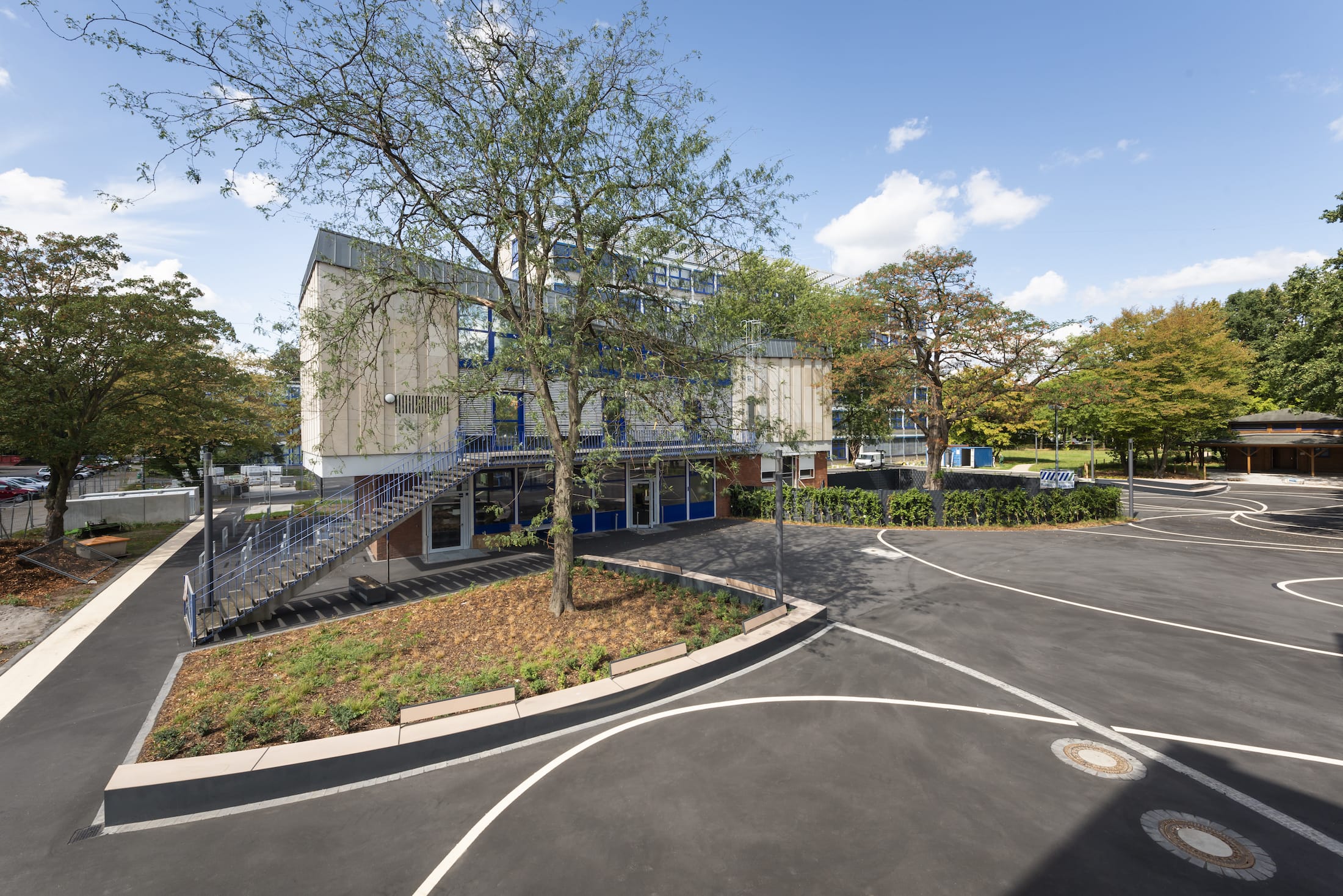 德国杜塞尔多夫,校园广场改造-15