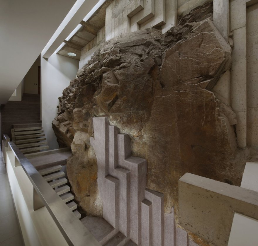 融合国际风格的秘鲁风情海景别墅丨Luis Longhi-11