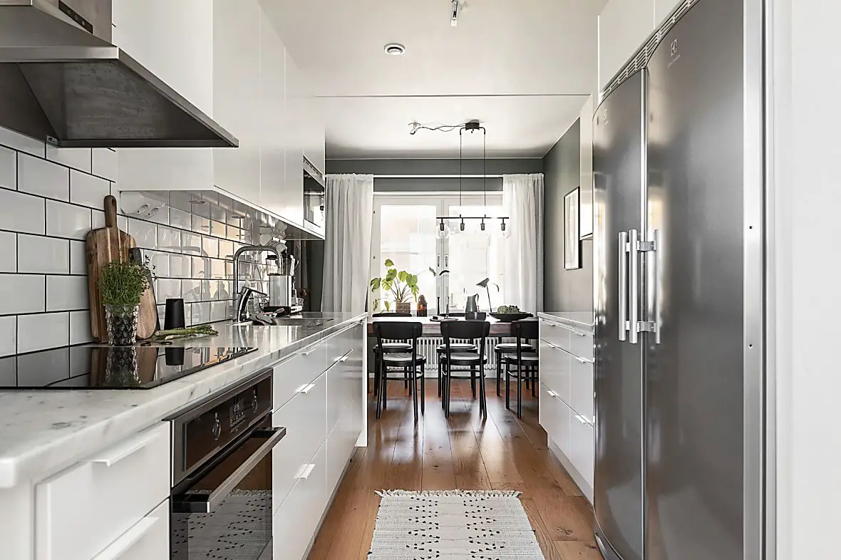 现代简约别墅 | 坐拥迷人峡湾美景-11