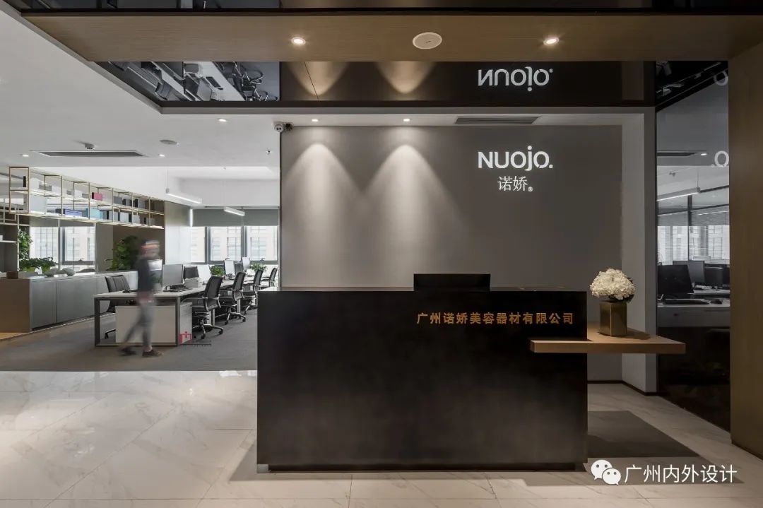 霸道女总裁的现代简约办公室-2