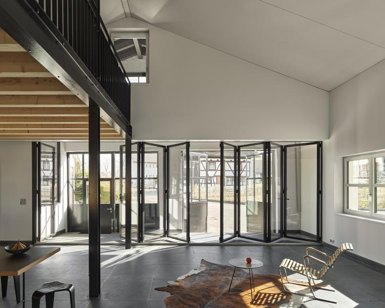 Zwinghof Garage 改造项目丨瑞士丨Neon Deiss GmbH-0