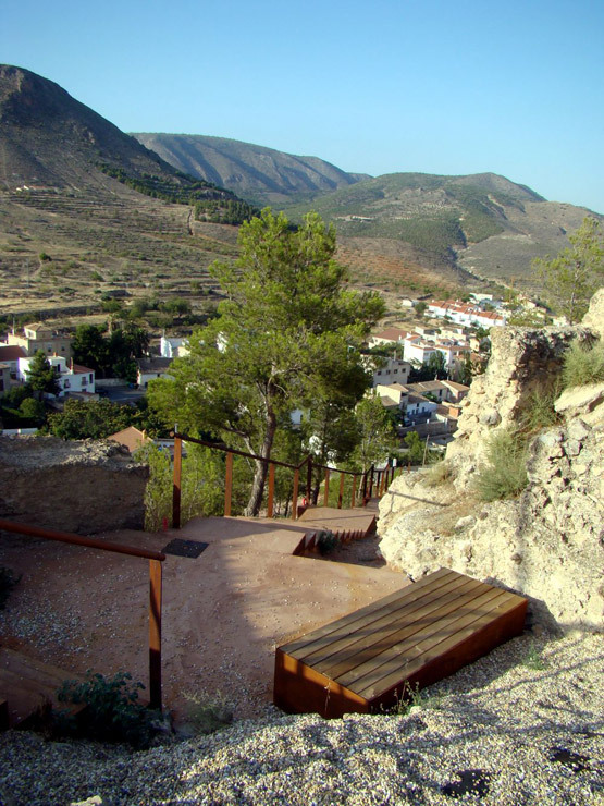 奥里亚城堡 · 重塑防御遗址的景观设计-26