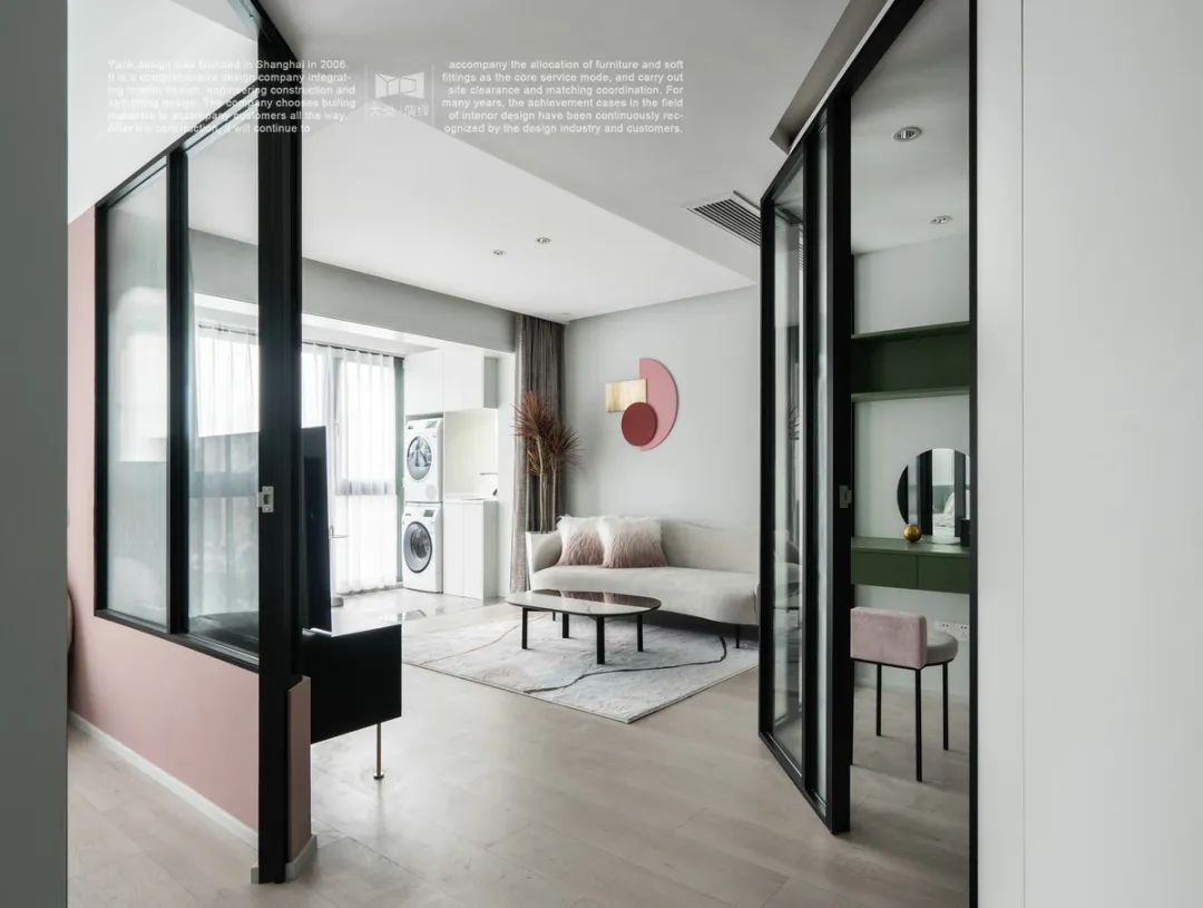 小户型高级灰++ 脏粉设计,全屋玻璃隔断打造互动空间-41