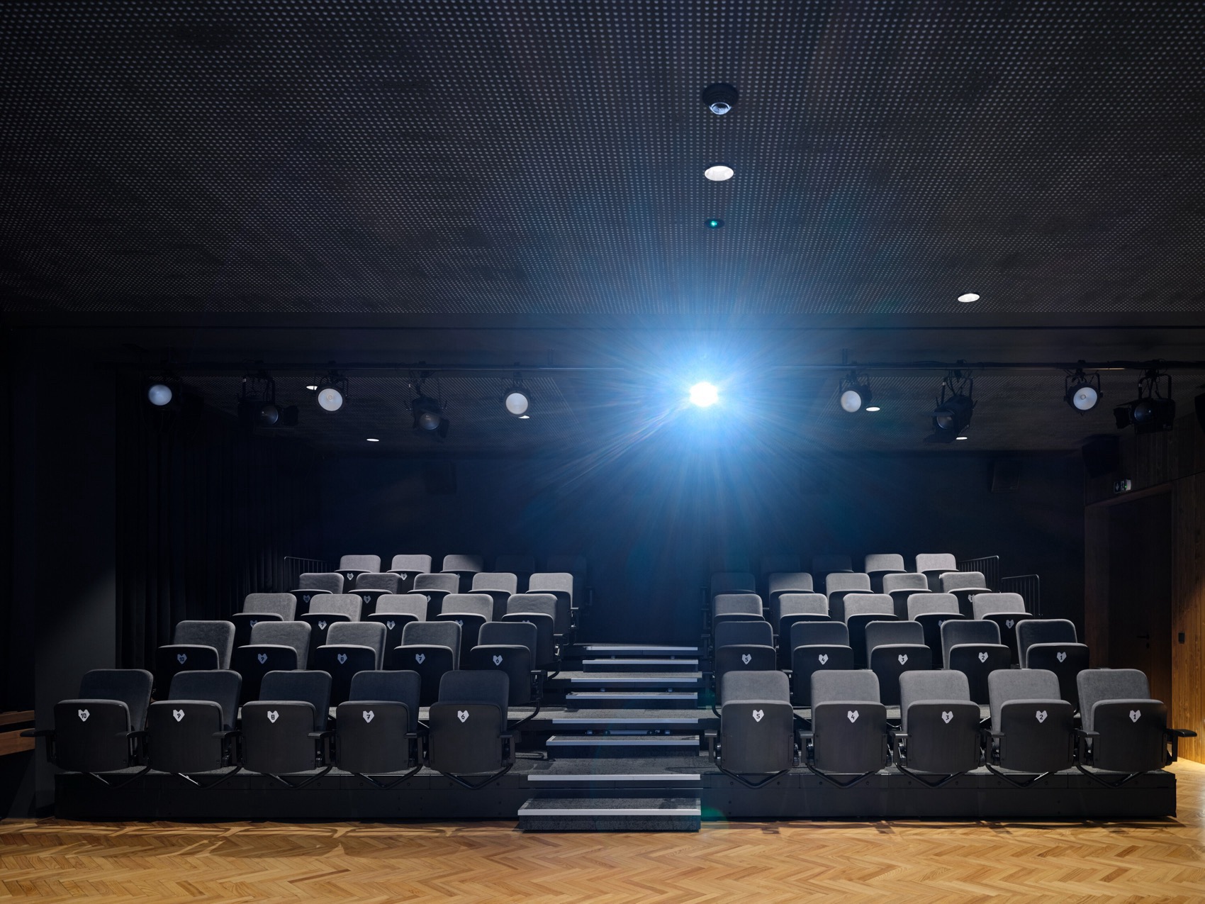 Hořec中心丨捷克丨ADR-66