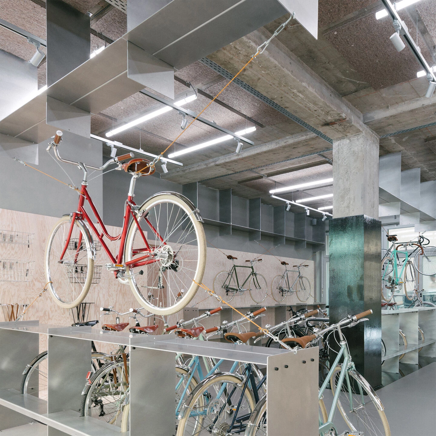 瑞士自行车品牌 Siech 旗舰店设计丨瑞士苏黎世丨Spacon & X-20
