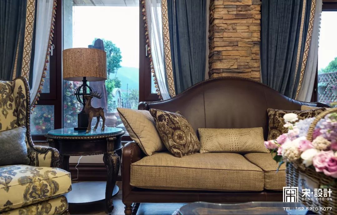 卡梅尔湖畔的复古美式别墅设计-7