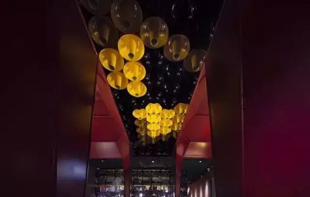 Fashion Shop/颜值爆表到疯传的火锅店--黄磊与孟非的“黄粱一梦”-64