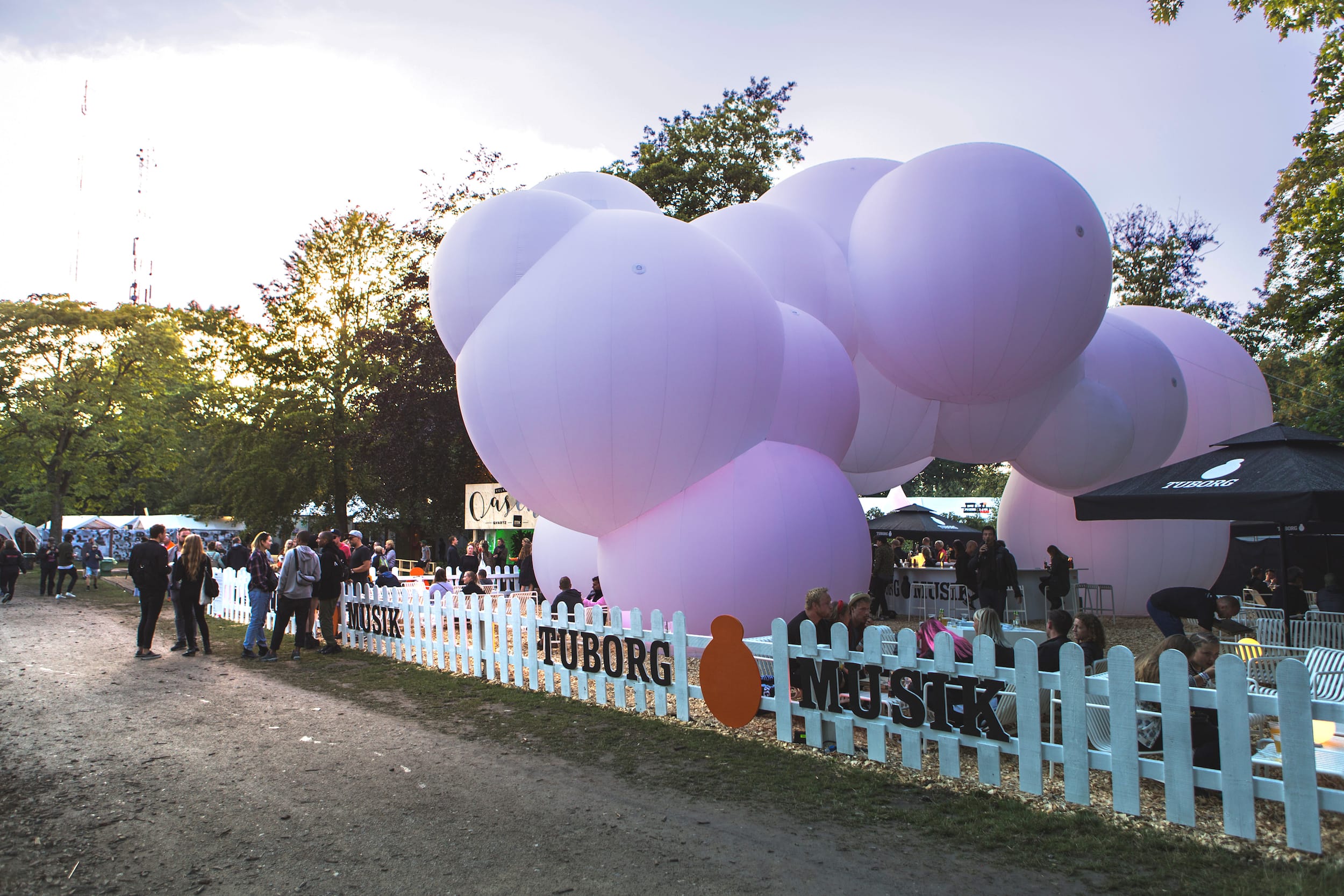 可移动的棉花糖云亭装置(SKUM Pavilion)-9