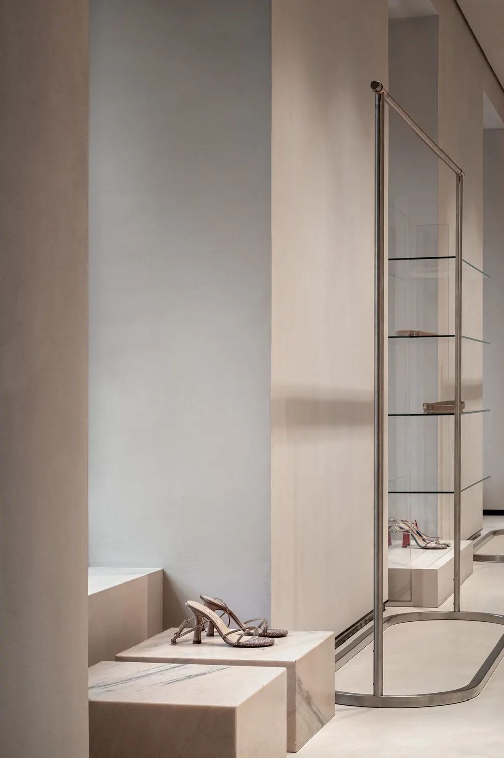 the COAT 女装精品店丨乌克兰基辅丨Rina Lovko studio-34