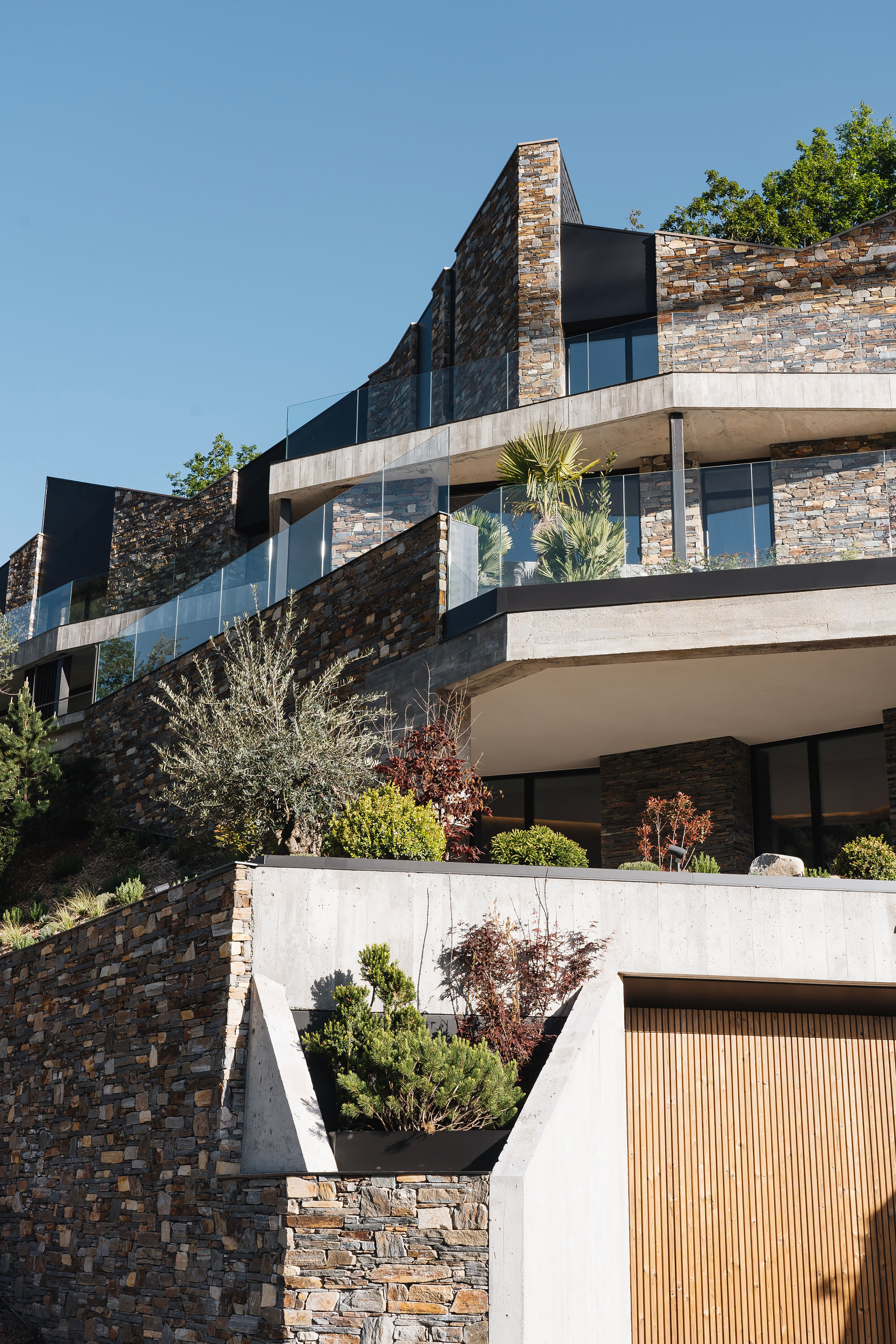 丨安道尔马萨纳丨Architecture MR-32