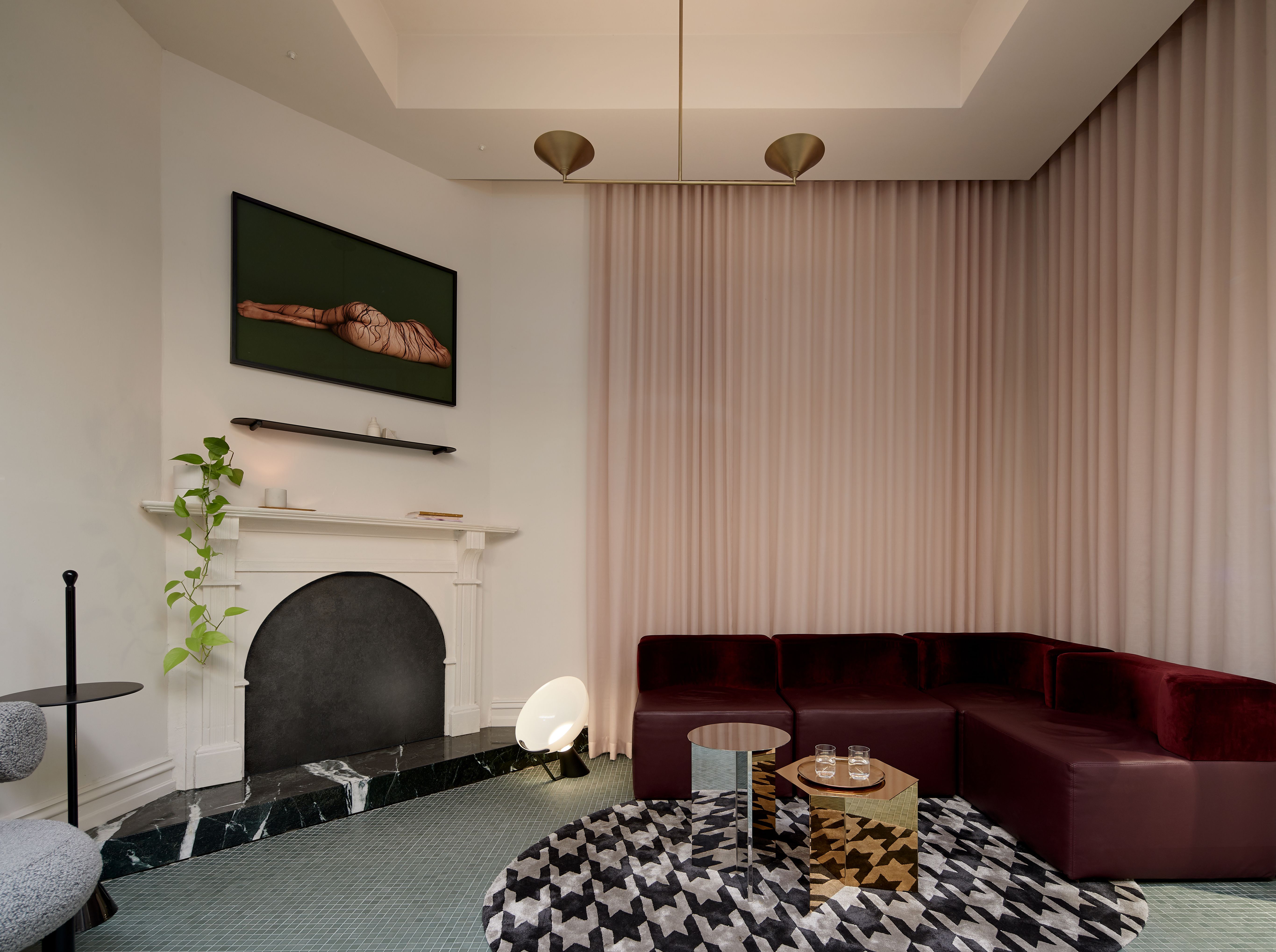 ODE皮肤科诊所（若ODE是特定人名、机构名等特定指代，可根据实际情况调整） 丨Foolscap-11