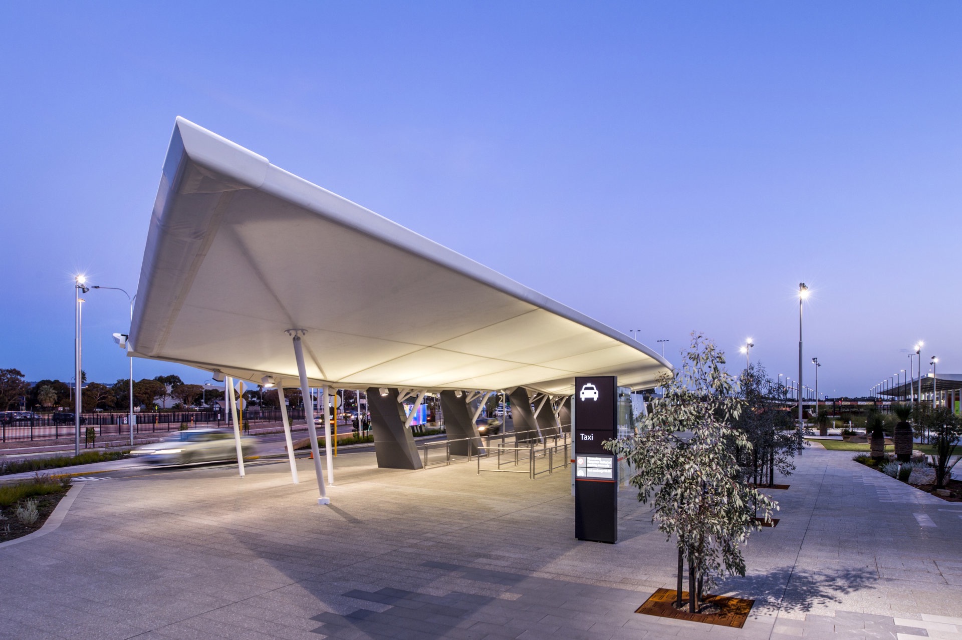 Perth Airport Forecourt and Canopies | Woods Bagot-3